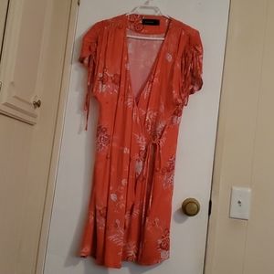 NWOT Minkpink tie over dress
